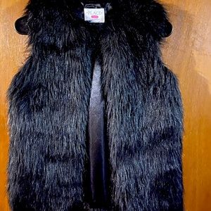 Girls fur vest